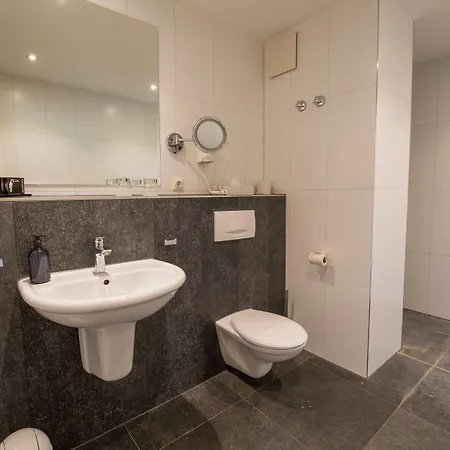 Der Valk Golfhotel - Adult Only מלון Serrahn